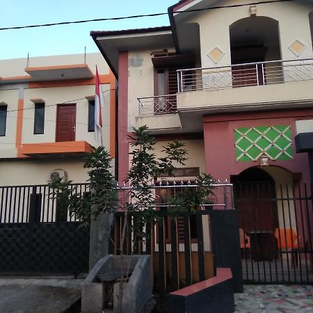 Pondok Cemara Hotell Medan Exteriör bild