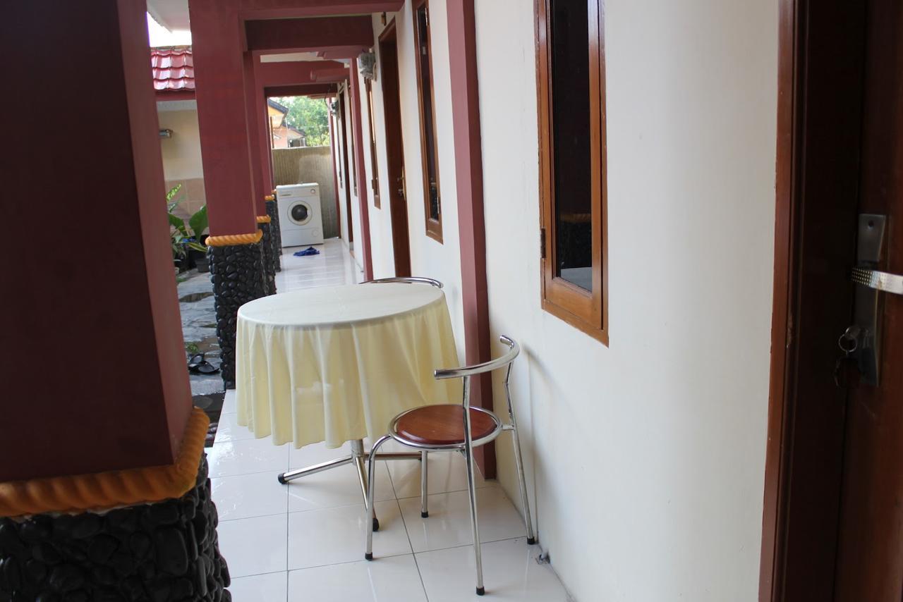 Pondok Cemara Hotell Medan Exteriör bild