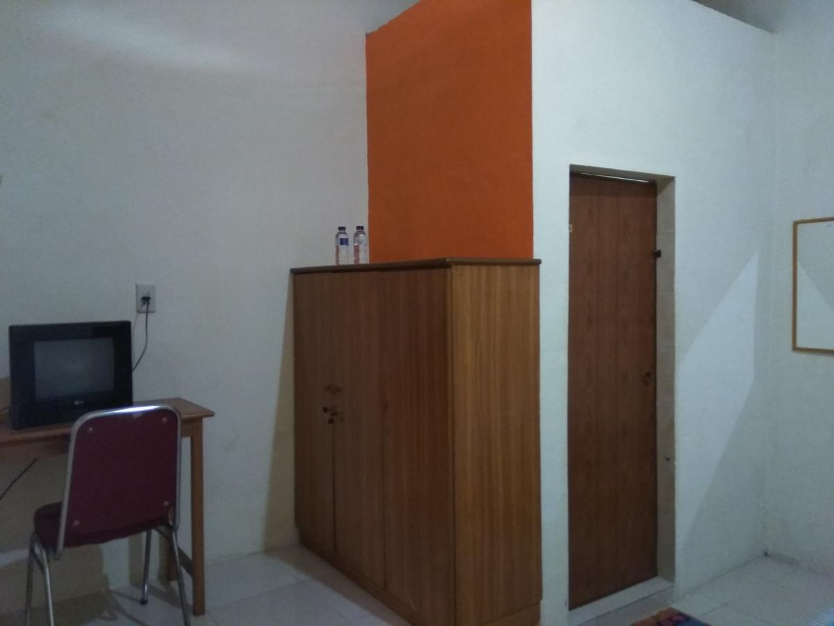 Pondok Cemara Hotell Medan Exteriör bild