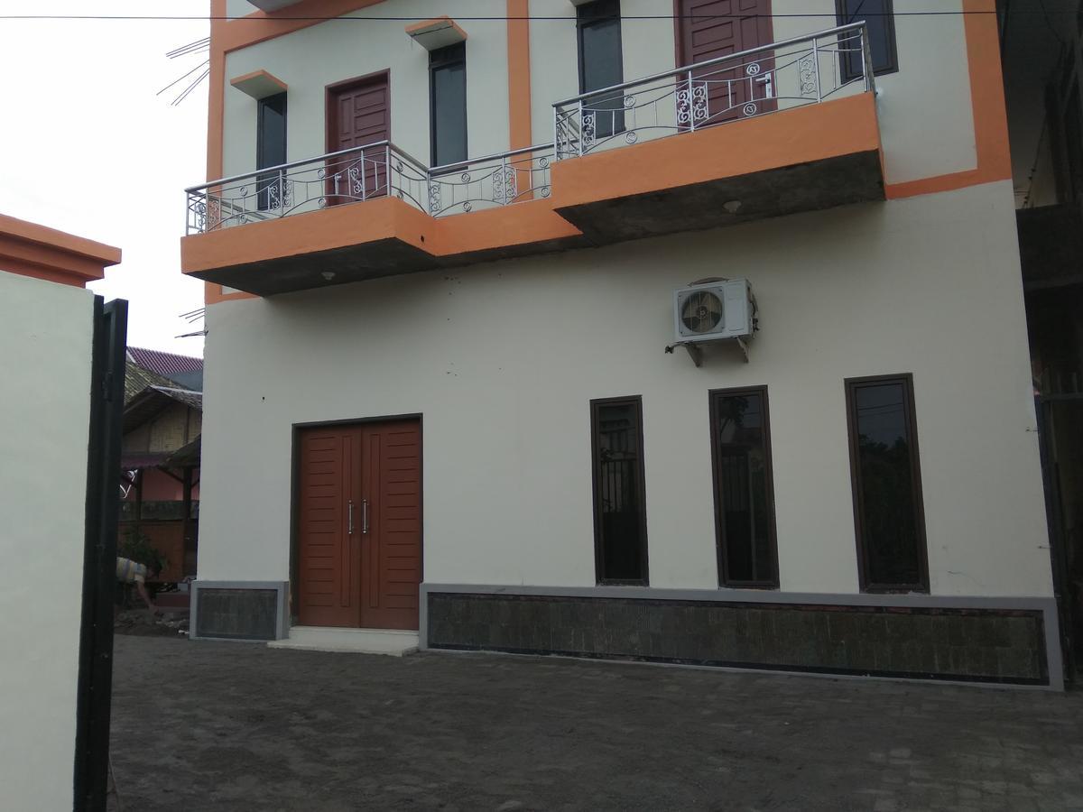 Pondok Cemara Hotell Medan Exteriör bild