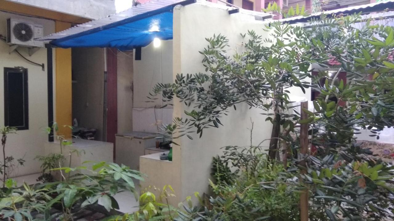 Pondok Cemara Hotell Medan Exteriör bild
